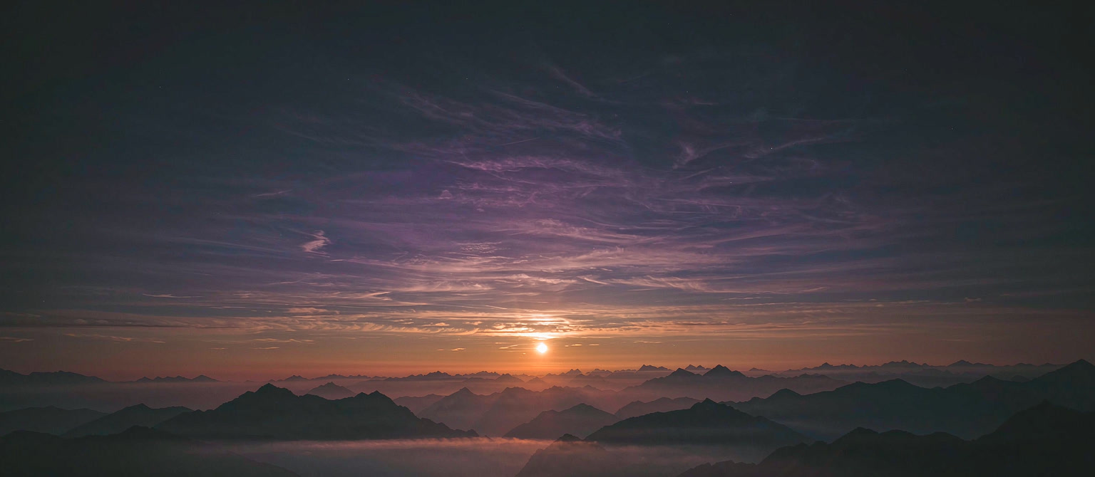 日落山景